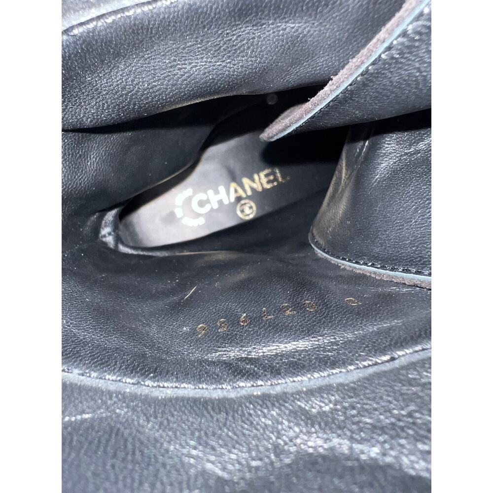 Chanel CC Suede Quilted Lace Up Combat Cap Toe Boots in Black - Picture 14 of 16